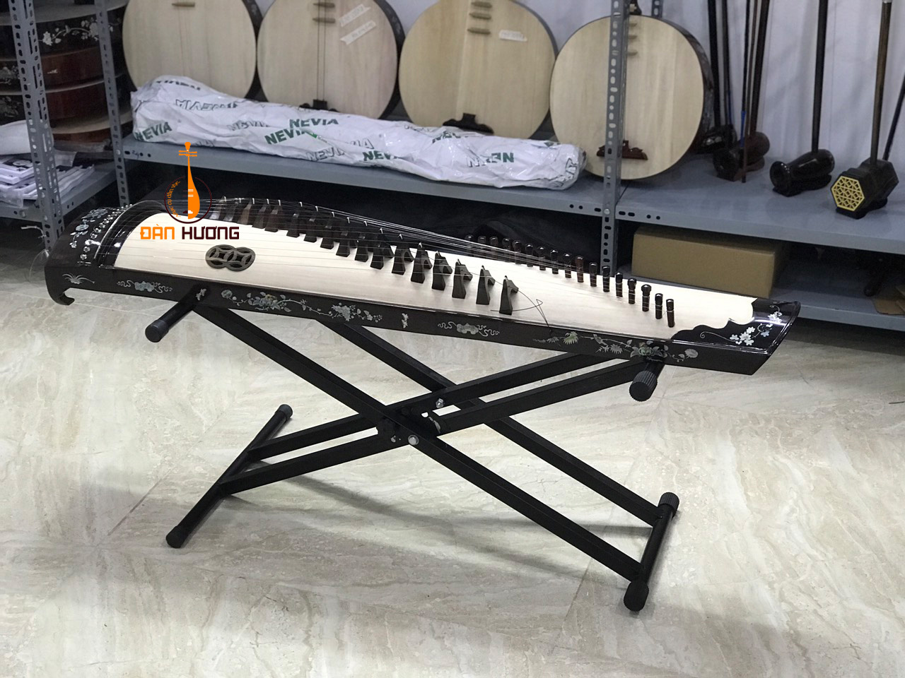ĐÀN TRANH GỖ MUN 17 DÂY (CÓ KHẢM)